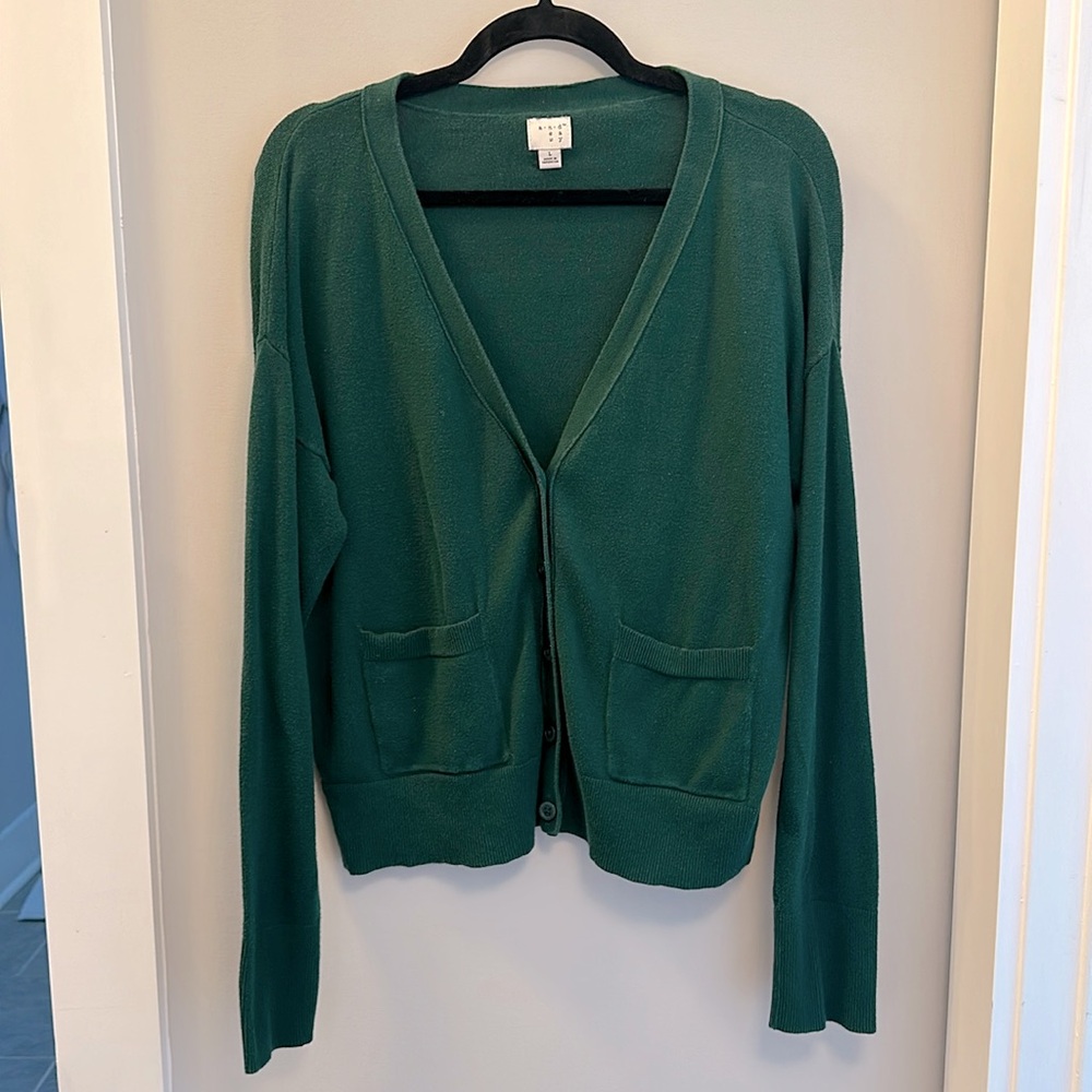 Large Andeawy v-neck button cardigan